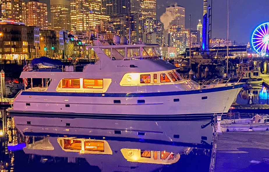 Outer Reef Yachts, motoryacht with lights on