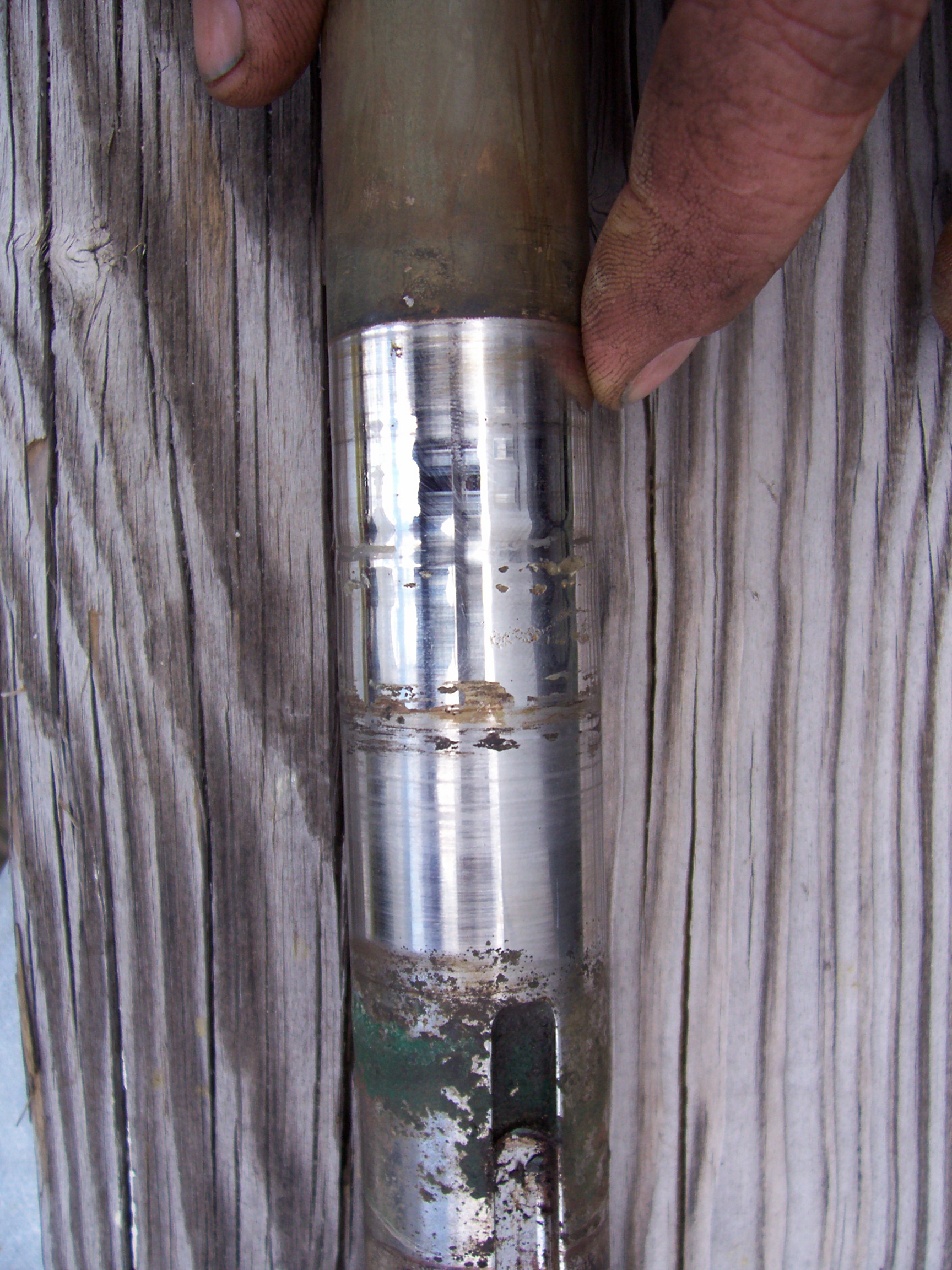 damaged inboard shaft, scuffed inboard shaft, inboard shaft