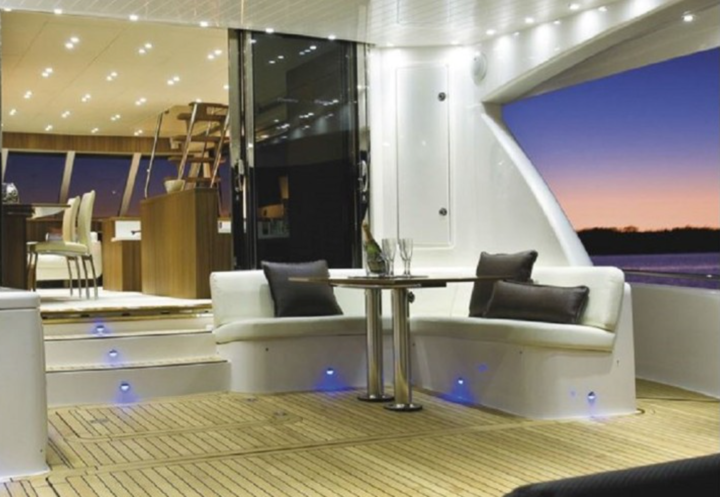 LED boat lights, LED lights on yacht, LED lights