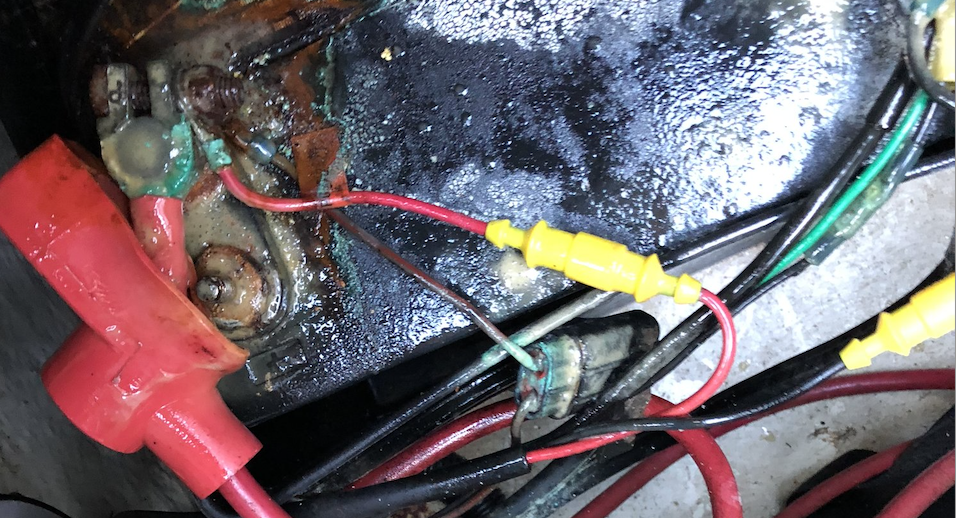 boat wire connections, in-line fuse holders