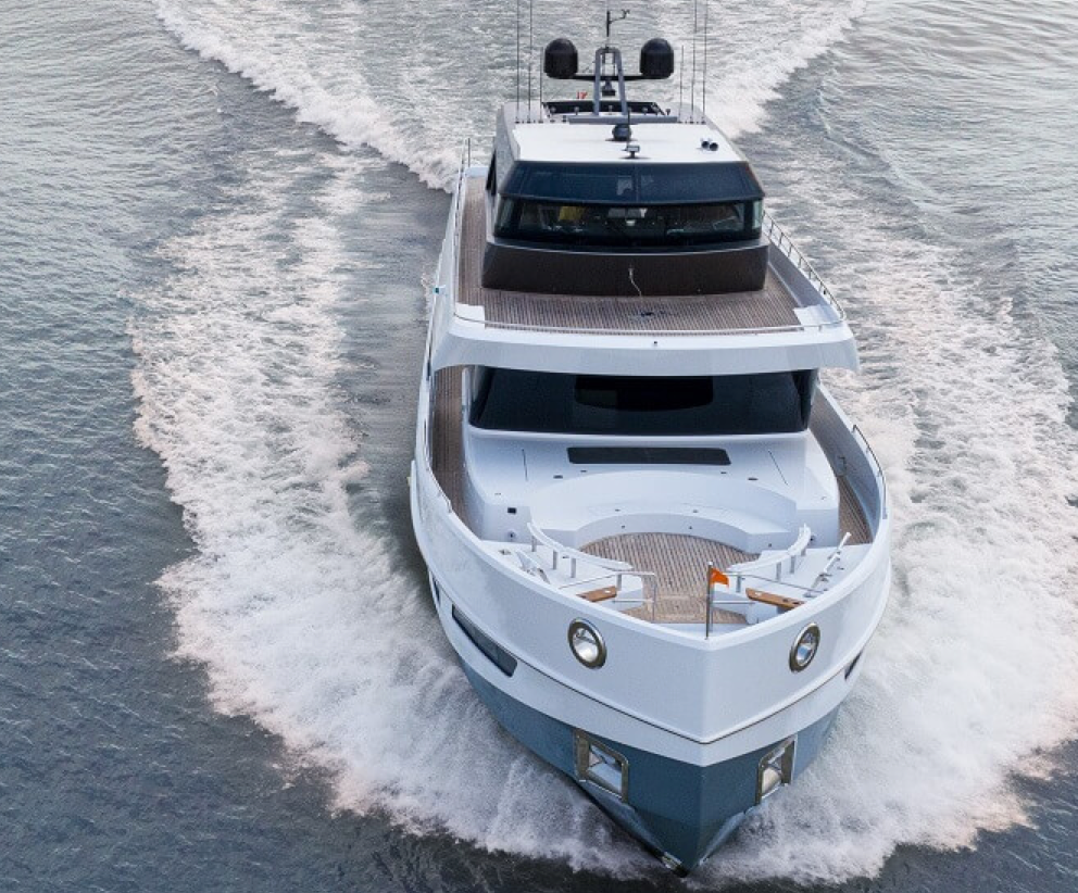 CL Yachts CLX96 sea trial, CL Yachts CLX96 running