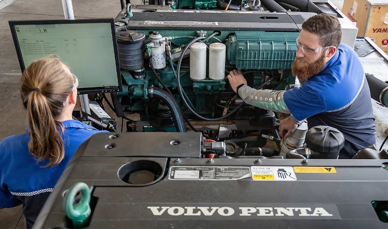 Volvo Penta marine technicians, marine engine technicians