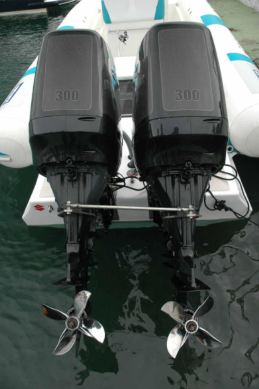 outboards on a boat, cleaver propellers