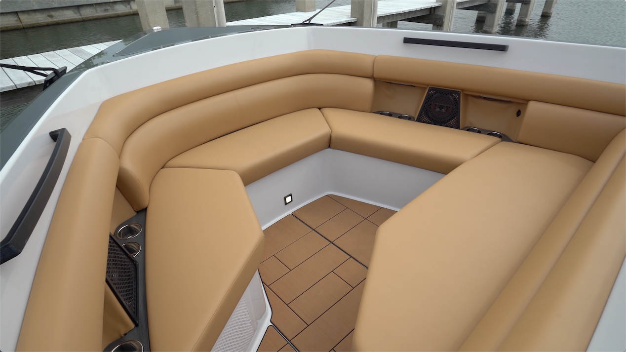 there's comfortable seating on the Aviara AV40