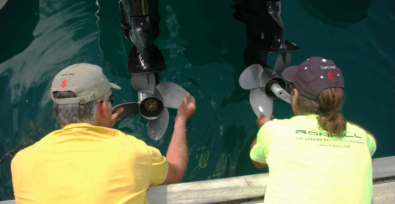 Installing propellers on boat, twin outboards with props