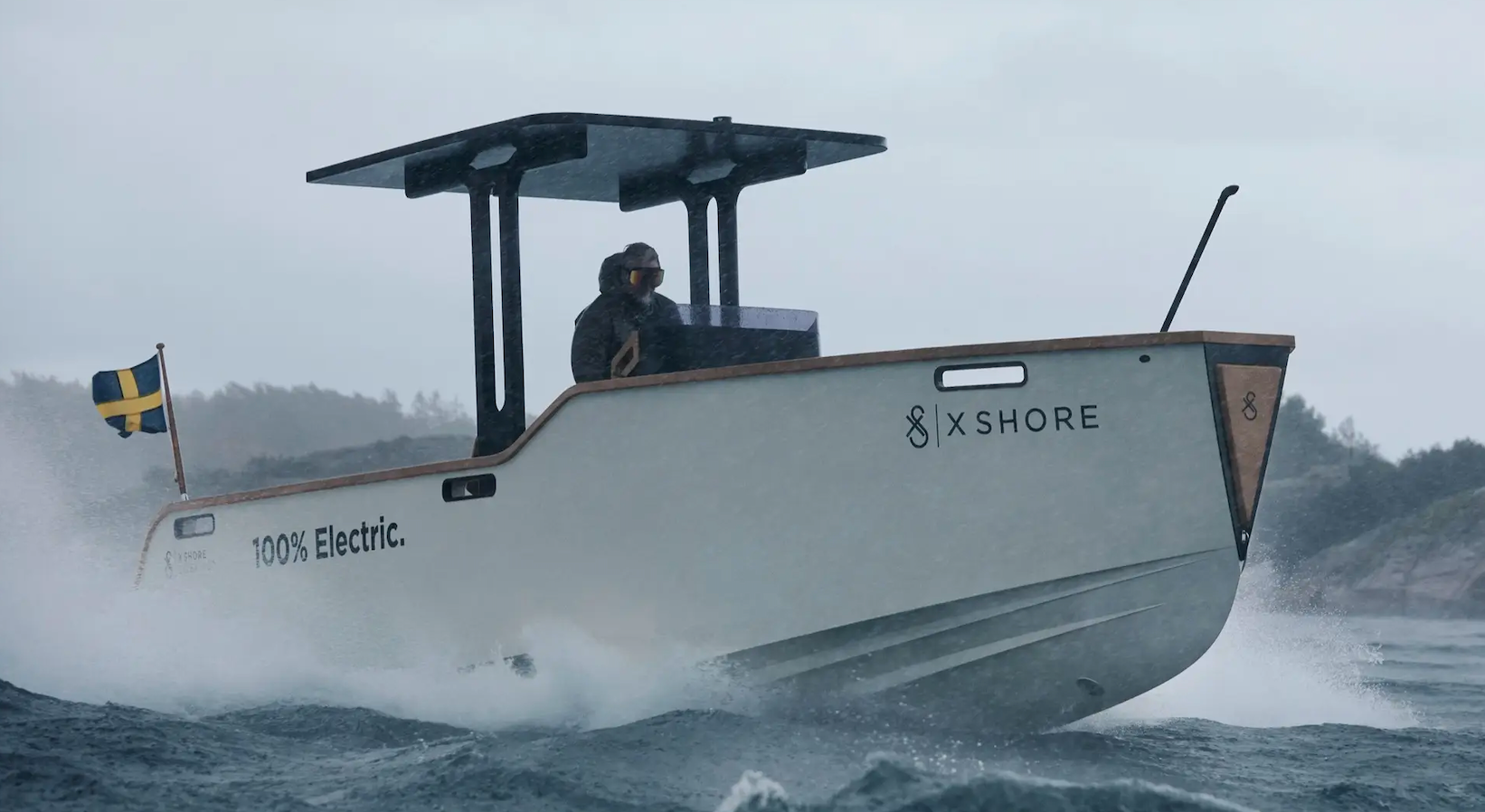 Eelex 800, X-Shore boat
