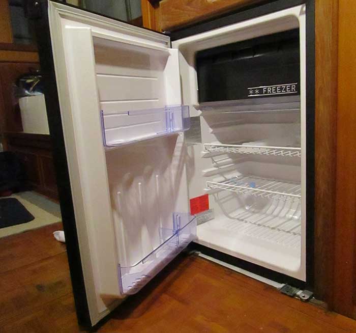 marine refrigerator, boat refrigerator, 12-volt refrigerator