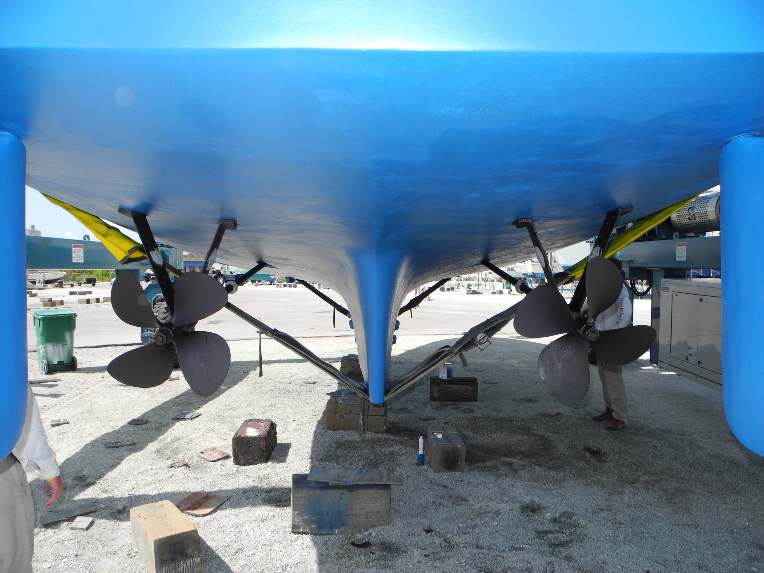 full keel, propellers