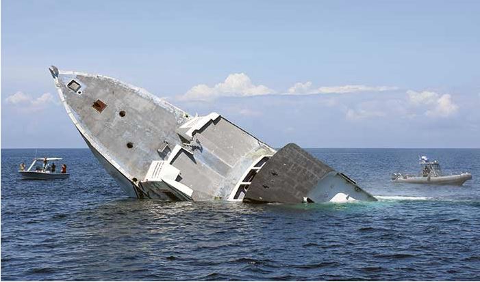 Wrecked-Boat-Sinking.JPG