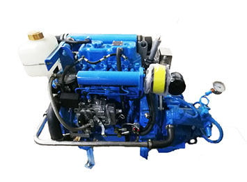 3 cylinder inboard marine engine with gearbox