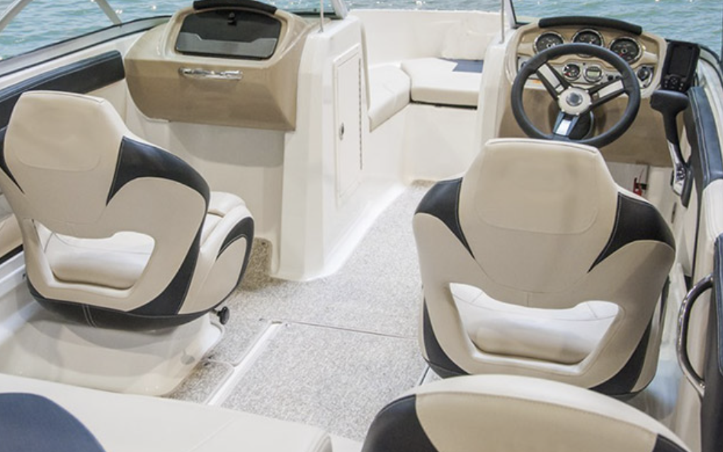 Helm seats, Boating Accessories, boating Lifestyle, Tips to boating accesories