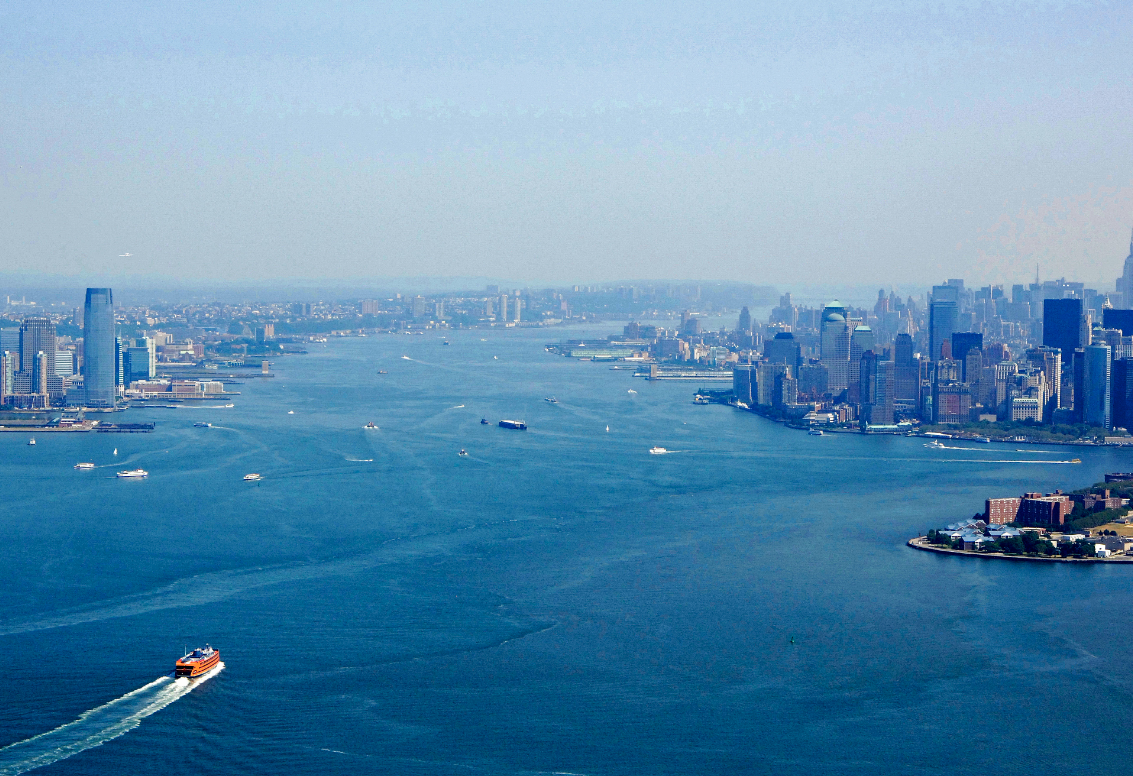 Cruising Destinations, New York Harbor, Hudson River, Marina Life