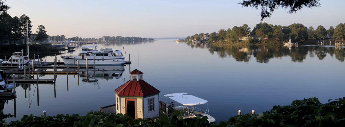 Chesapeake Bay, Virginia Bay, Marina Life, Kelly's Gingernut Pub, Irvington, Onancock