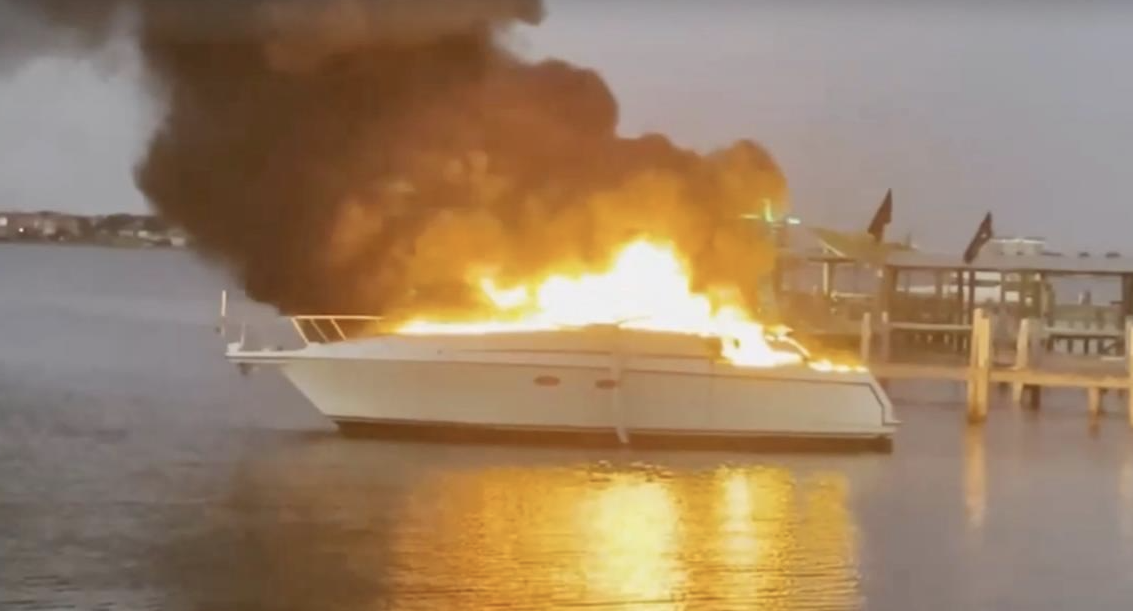 Accidents, Boat Wrecks, MOB, Crew Save, USCG, Sailors Stranded, Left at Sea