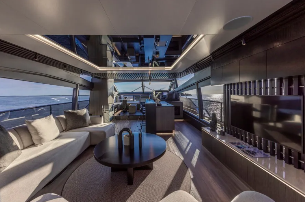 Pearl 72, the saloon includes a galley and bar
