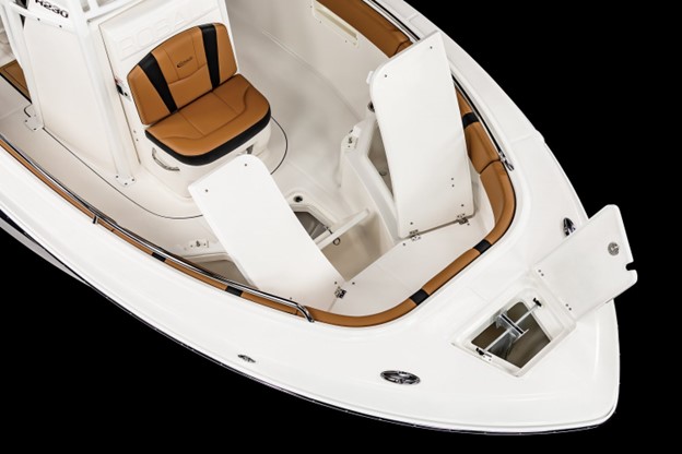 Robalo R230 extra storage under the port and starboard lounge seats
