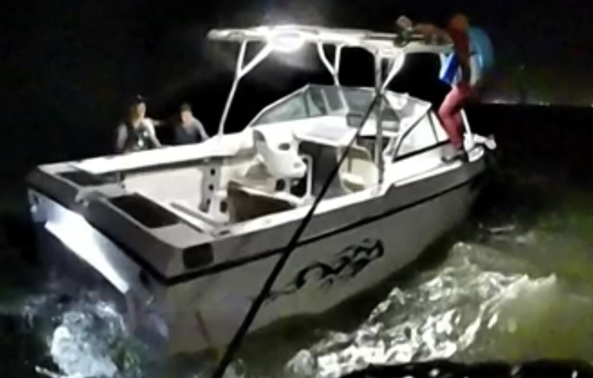 Accidents, Boat Wrecks, MOB, Crew Save, USCG, Sailors Stranded, Left at Sea