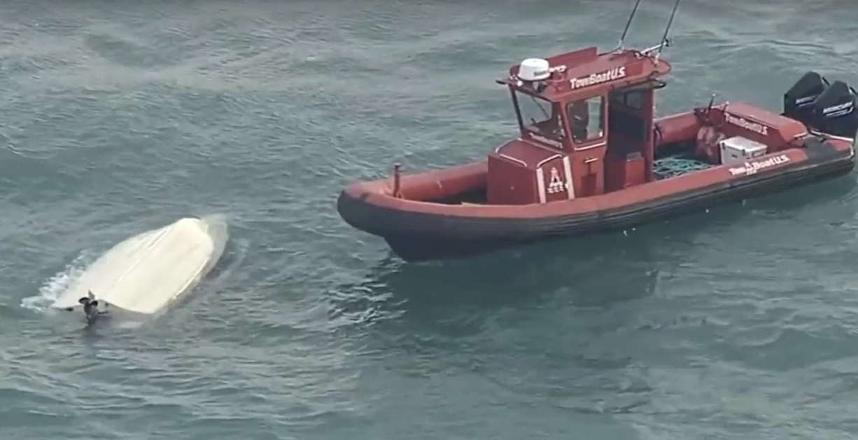 Accidents, Boat Wrecks, MOB, Crew Save, USCG, Sailors Stranded, Left at Sea