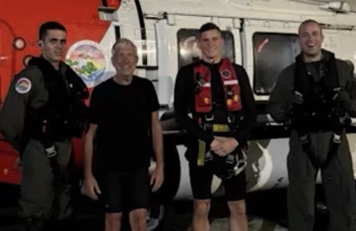 Accidents, Boat Wrecks, MOB, Crew Save, USCG, Sailors Stranded, Left at Sea