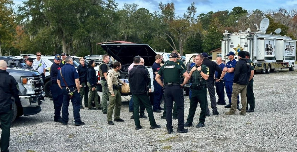 Accidents, Boat Wrecks, MOB, Crew Save, USCG, Sailors Stranded, Left at Sea