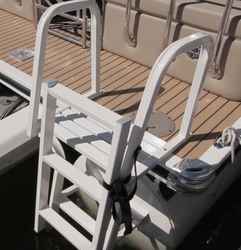 12 Important Things to Look for in a Pontoon Boat ladder
