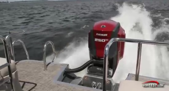 12 Important Things to Look for in a Pontoon Boat engine