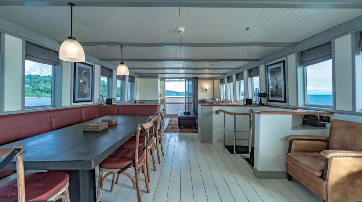 Another view of the Interior saolon of Jimmy Buffets 28M Yacht