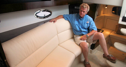 Cruisers Yachts 310 Express