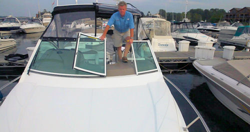 Cruisers Yachts 310 Express