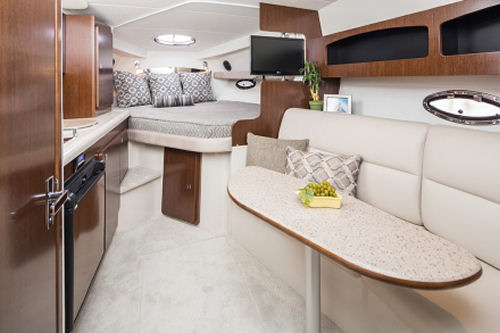 Cruisers Yachts 310 Express