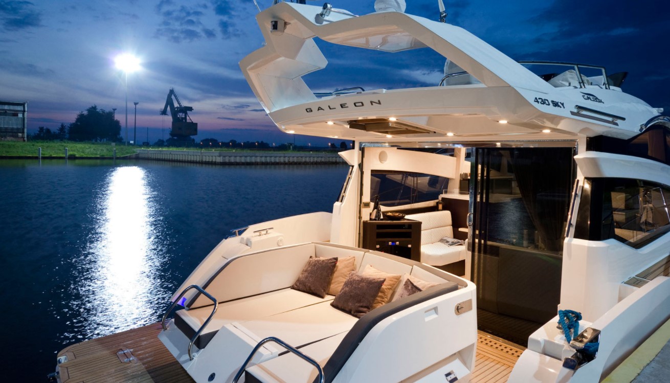 Galeon 430 Skydeck