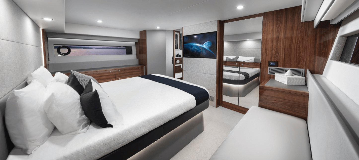 Maritimo S60 Master Stateroom