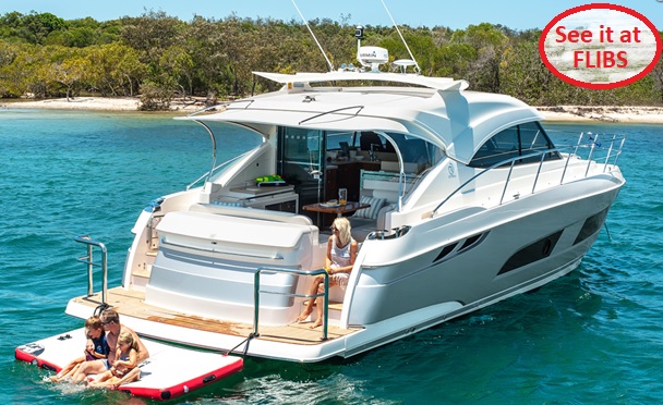 Riviera 4800 Sport Yacht