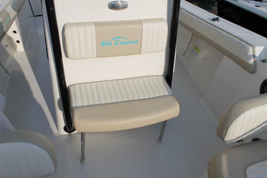 Sea Chaser 24 HFC console seat up