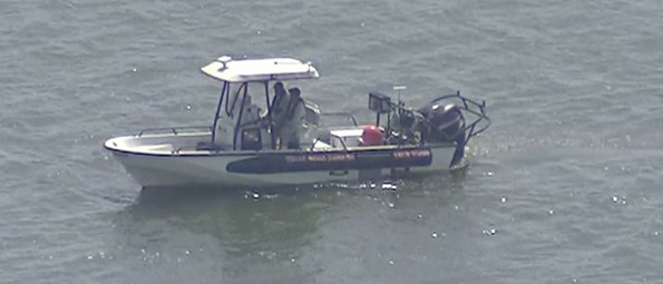 Search Boat looking for missing boaters