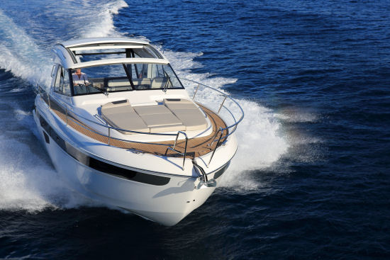 Bavaria Sport 450 Coupe fore deck