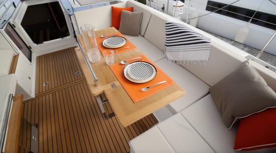 Beneteau Oceanis Yacht 62 teak table