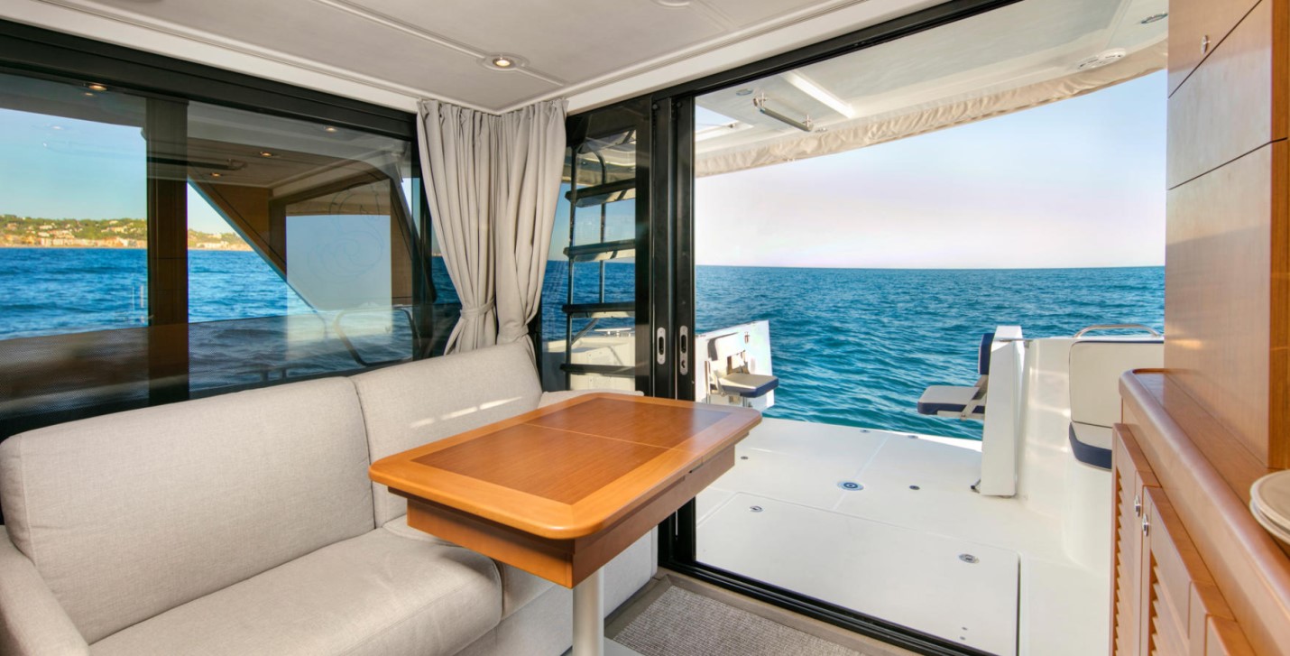 Beneteau Swift Trawler 35