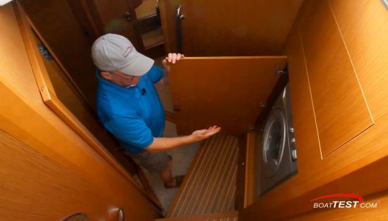Beneteau Swift Trawler 47 washer dryer