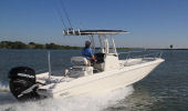 Boston Whaler 210 Dauntless