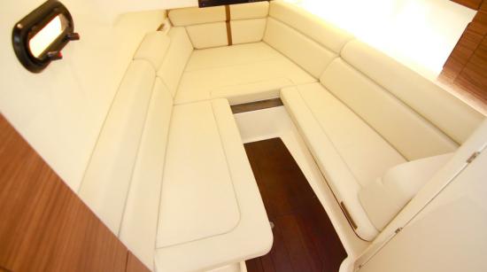 Boston Whaler 350 Realm cabin seating