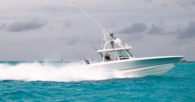 Boston Whaler 380 Outrage