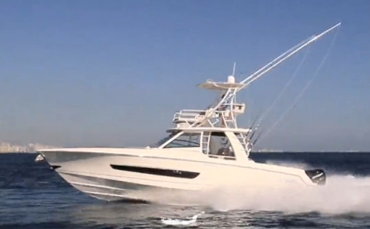 Boston Whaler 420 Outrage