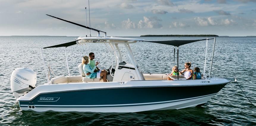 Boston Whaler 230 Outrage