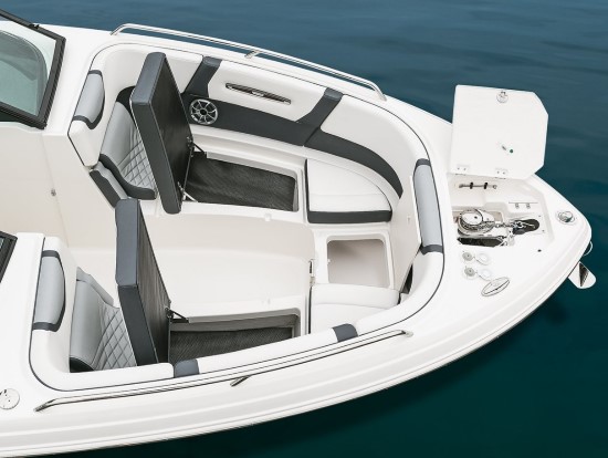Chaparral 287 SSX anchoring system