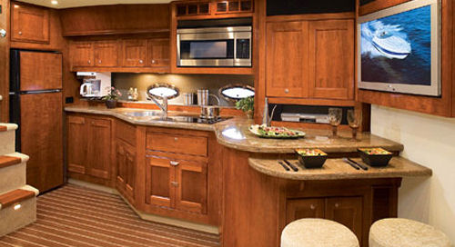 Cruisers Yachts 560 Express 