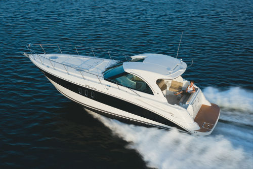 Cruisers Yachts 390 Sports Coupe