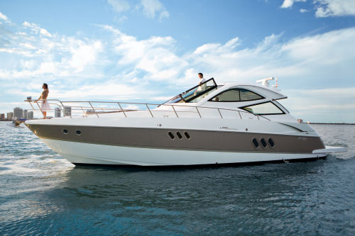 Cruisers Yachts 520 Sports Coupe
