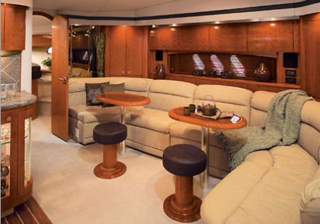 Cruisers Yachts 520 Sports Coupe