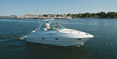 Cruisers Yachts 300 Express